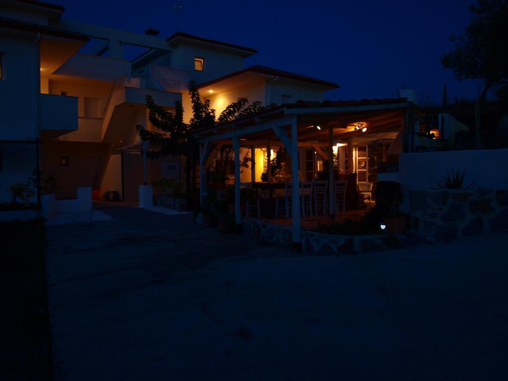 Ferienwohnung Lofos Vourvourou Exterior foto